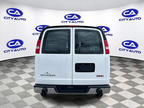 Used 2023 GMC Savana 2500 w/ Driver Convenience Package image 5