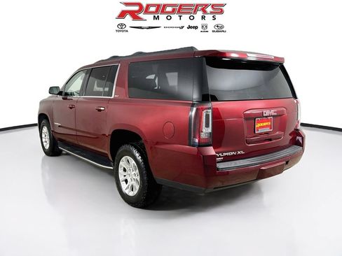 Used 2019 GMC Yukon XL SLT w/ Open Road Package AWD/4WD image 11