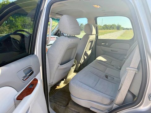 Used 2008 Chevrolet Tahoe LT w/ Convenience Package 1 RWD image 13