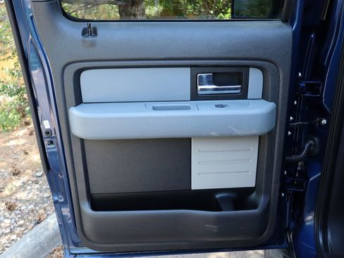 Used 2012 Ford F150 XLT w/ XLT Convenience Pkg image 27