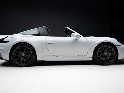 Used 2026 Porsche 911 Targa 4 GTS w/ Premium Package AWD/4WD image 40