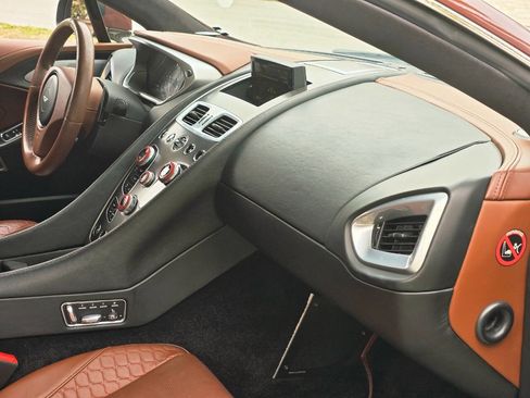 Used 2014 Aston Martin Vanquish Base 2dr Coupe image 85