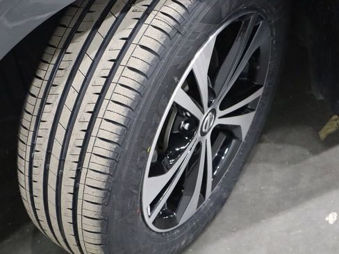 Used 2022 Nissan Sentra SV image 39