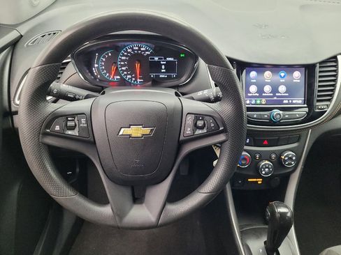 Used 2022 Chevrolet Trax LS w/ Tint and Cruise Package FWD image 22