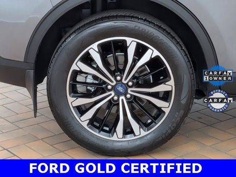 Certified 2022 Ford Escape SE w/ SE Sport Appearance Package image 9