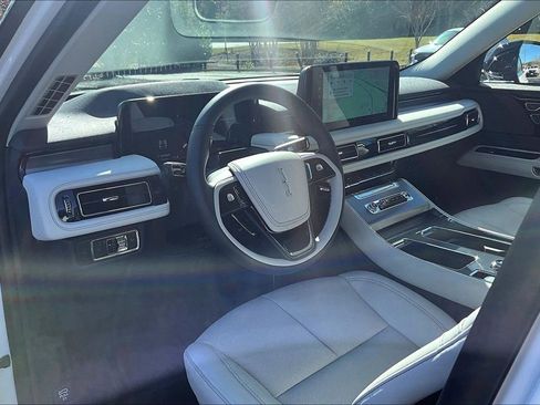 New 2026 Lincoln Aviator 2WD image 6