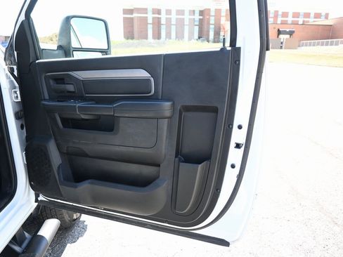 Used 2024 RAM 3500 Tradesman image 25
