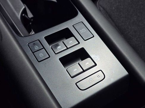 Used 2024 Hyundai Ioniq 6 SE image 37