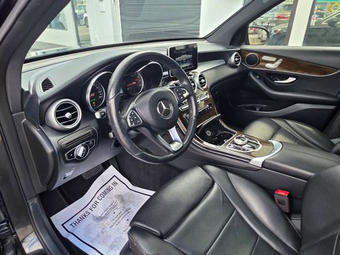 Used 2019 Mercedes-Benz GLC 300 image 59