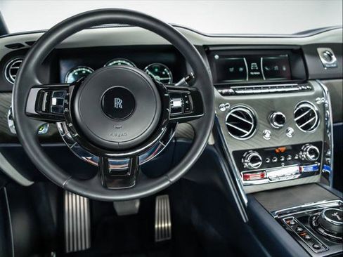 Used 2020 Rolls-Royce Cullinan image 20