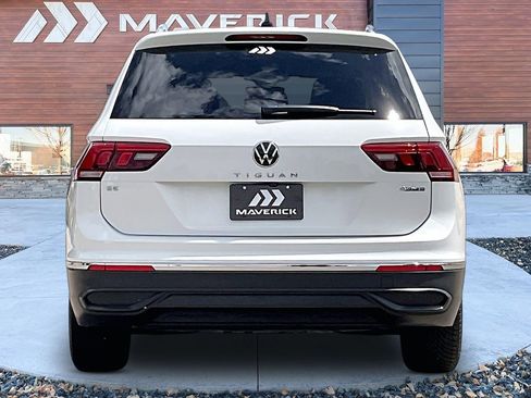 Used 2022 Volkswagen Tiguan SE AWD/4WD image 6