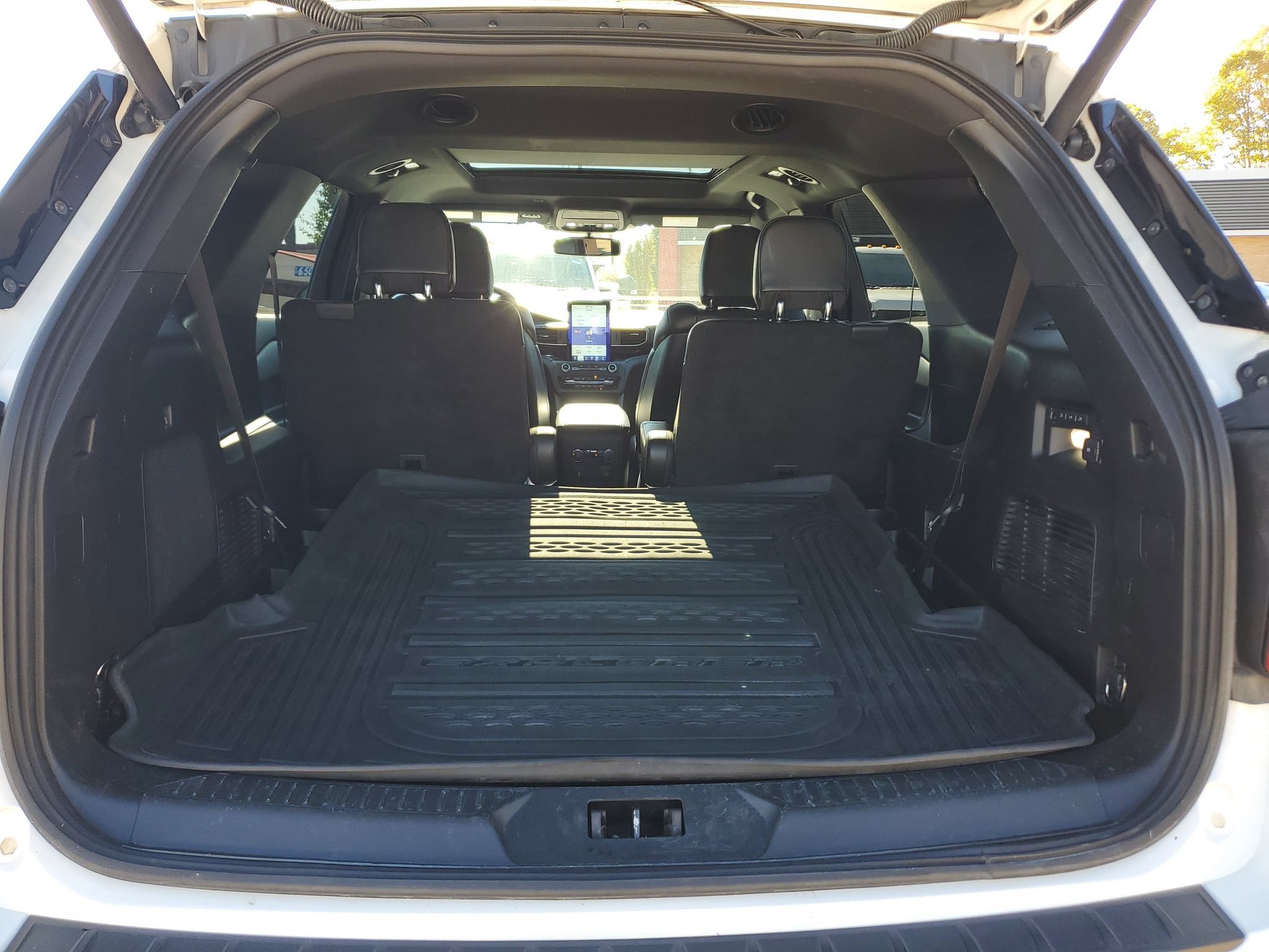 Used 2020 Ford Explorer ST w/ Premium Technology Package AWD/4WD image 8