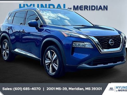 Used 2023 Nissan Rogue SL image 1