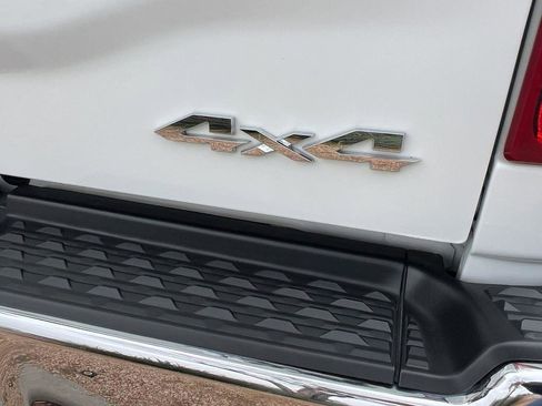 Used 2024 RAM 2500 Tradesman w/ Chrome Appearance Group image 9