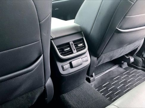 Used 2022 Subaru Outback Limited image 35