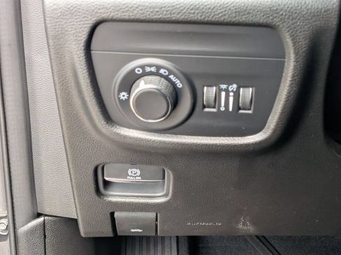 Certified 2023 Jeep Grand Cherokee Altitude AWD/4WD image 29