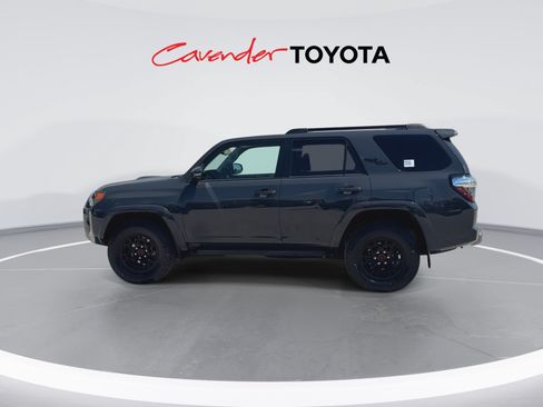 Certified 2024 Toyota 4Runner TRD Off-Road Premium w/ Off Road Premium Plus Package AWD/4WD image 5