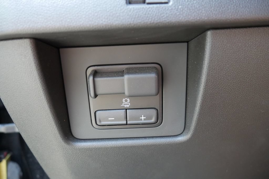 Used 2024 Chevrolet Colorado Trail Boss w/ LPO, Dark Essentials Package AWD/4WD image 10