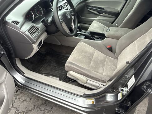 Used 2010 Honda Accord LX image 18
