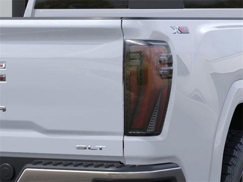 New 2026 GMC Sierra 2500 SLT w/ Texas SLT Premium Package image 11