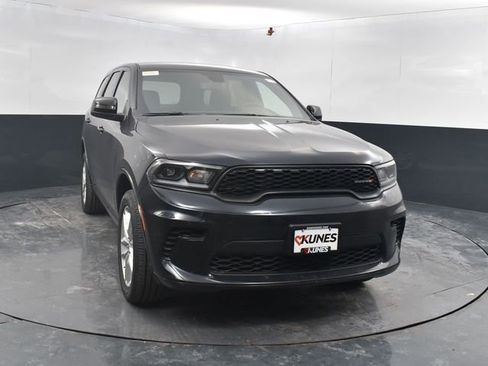 Used 2025 Dodge Durango GT image 9