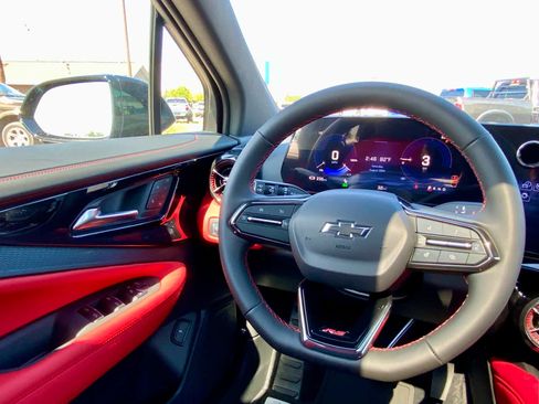 New 2025 Chevrolet Blazer EV RS image 39