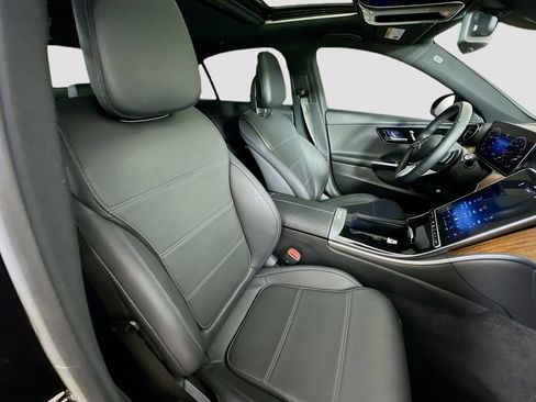 Certified 2024 Mercedes-Benz C 300 4MATIC Sedan image 35