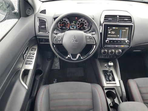 Used 2023 Mitsubishi Outlander Sport SE image 25