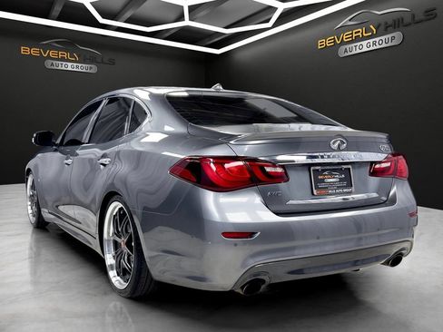 Used 2015 INFINITI Q70 5.6 w/ Sport Package AWD/4WD image 3