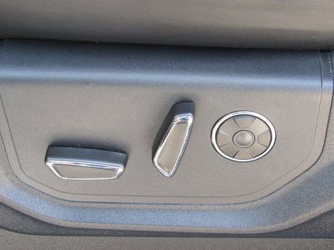 Used 2020 Ford F350 Platinum w/ Tremor Off-Road Package image 18