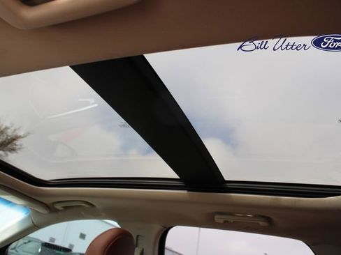 Used 2019 Ford Edge Titanium w/ Equipment Group 301A image 17