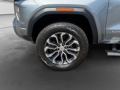 New 2026 GMC Canyon Denali AWD/4WD image 9
