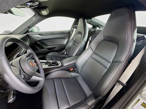 Used 2025 Porsche 911 Carrera image 20