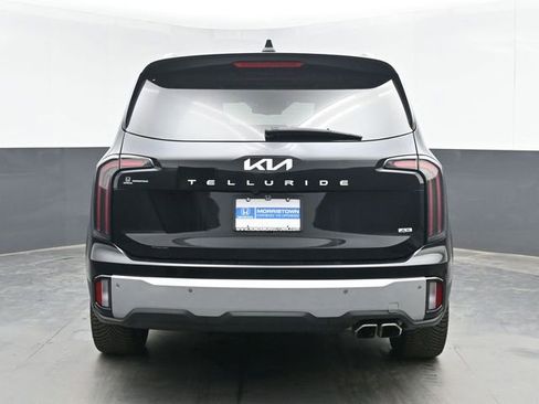 Used 2024 Kia Telluride EX w/ EX Captain's Chair Package AWD/4WD image 9