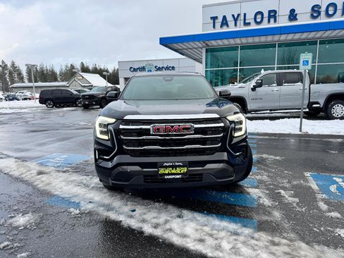 Used 2025 GMC Terrain Elevation image 2