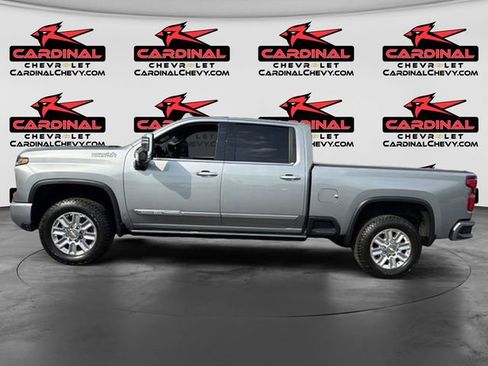 Used 2024 Chevrolet Silverado 2500 High Country w/ High Country Premium Package AWD/4WD image 8