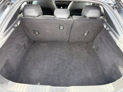 Used 2023 MAZDA MAZDA3 s FWD image 34
