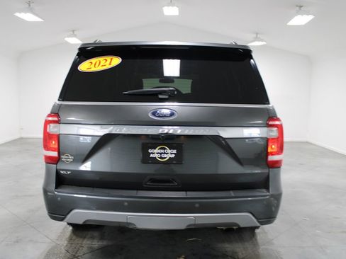 Used 2021 Ford Expedition XLT image 8