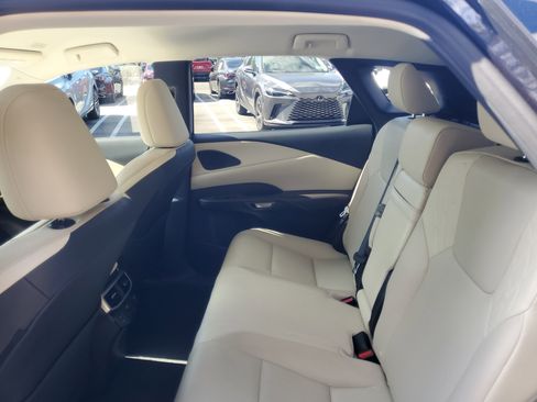 Certified 2024 Lexus RX 350 FWD w/ Technology Package image 11