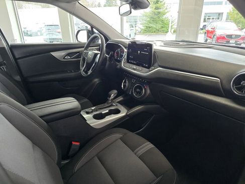 Used 2025 Chevrolet Blazer LT image 46
