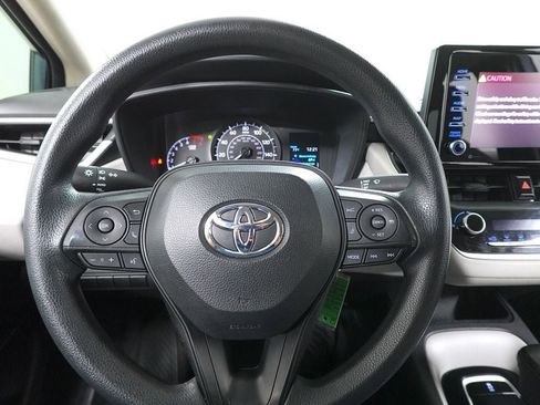 Used 2021 Toyota Corolla L image 9