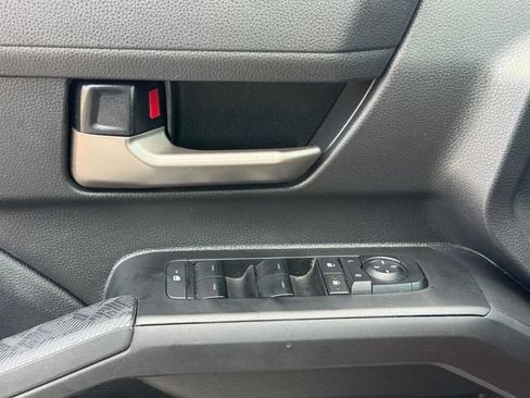 Used 2025 Toyota Tacoma TRD Off-Road AWD/4WD image 29