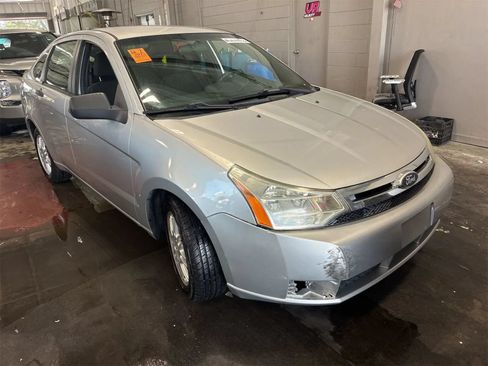 Used 2011 Ford Focus SE FWD image 7