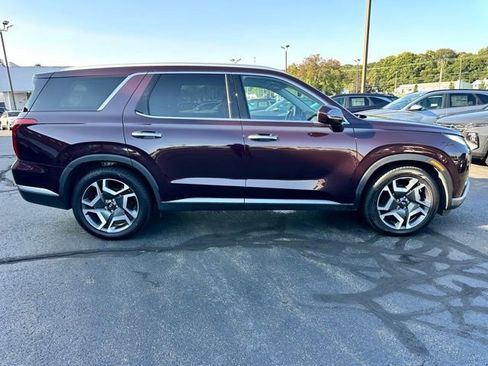 Used 2023 Hyundai Palisade Limited w/ Cargo Package AWD/4WD image 4
