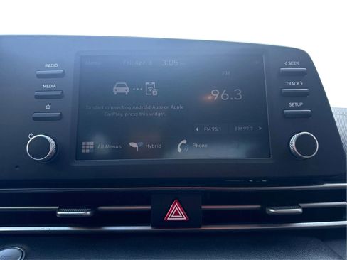 Used 2021 Hyundai Elantra Blue w/ Preferred Accessory Package FWD image 12