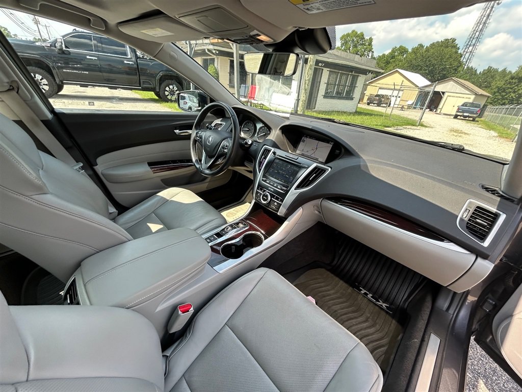 Used 2017 Acura TLX w/ Technology Package FWD image 37