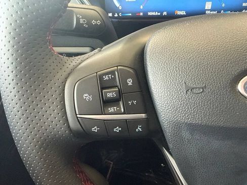 Used 2023 Ford Escape ST-Line Elite w/ Premium Technology Package AWD/4WD image 18