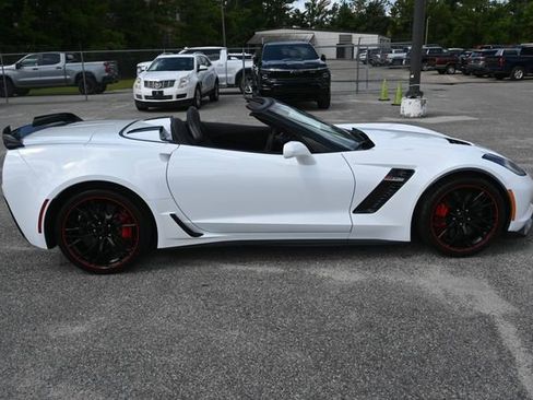 Used 2016 Chevrolet Corvette Z06 w/ 3LZ Preferred Equipment Group image 6