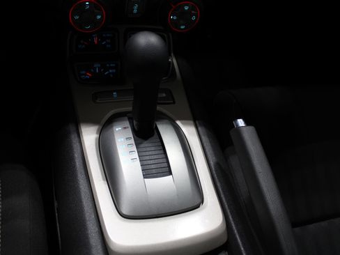Used 2015 Chevrolet Camaro LS RWD image 27