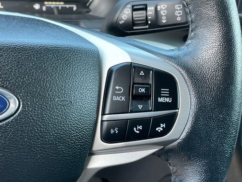 Used 2022 Ford Explorer XLT w/ Equipment Group 202A image 17